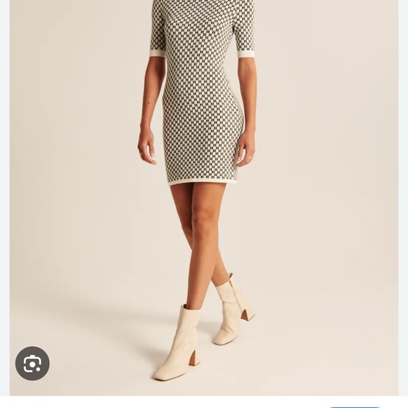 Abercrombie & Fitch Dresses & Skirts - Abercrombie & Fitch knit dress